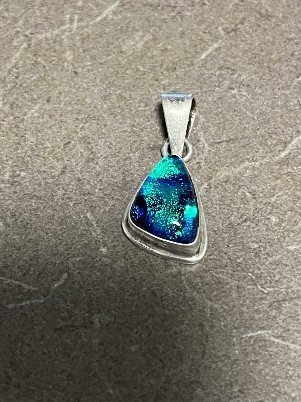 925 marked Silver Blue-Green Dichroic Glass Pendant Necklace 1/2” with 1/4”pc